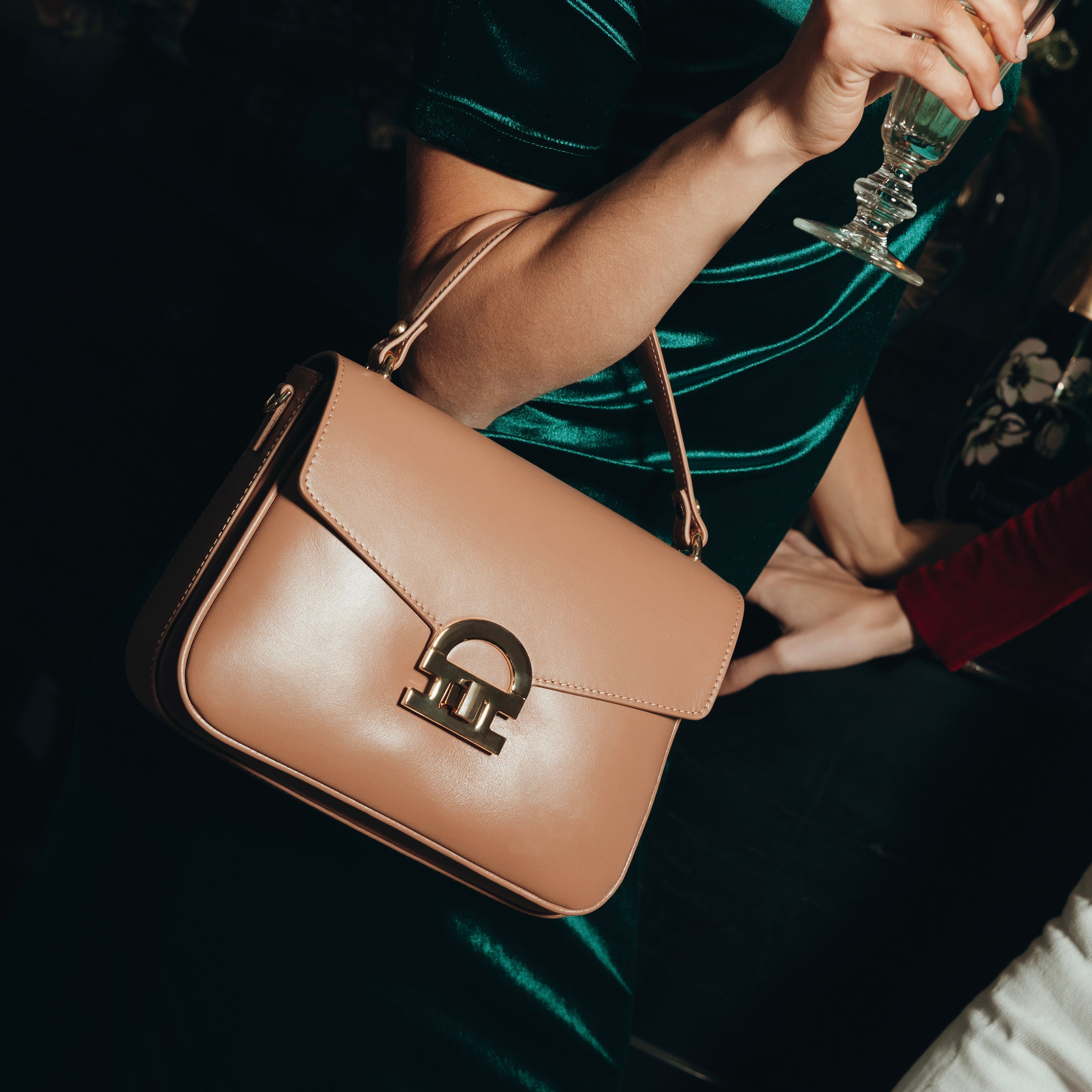 Prestige 3188 - Charlotte Pelletteria